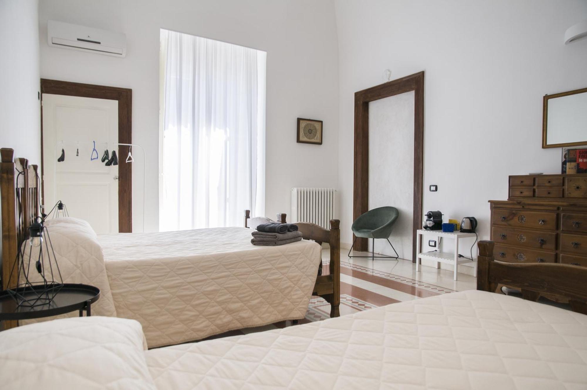 Palazzo Italia Apartments Bari Exterior photo