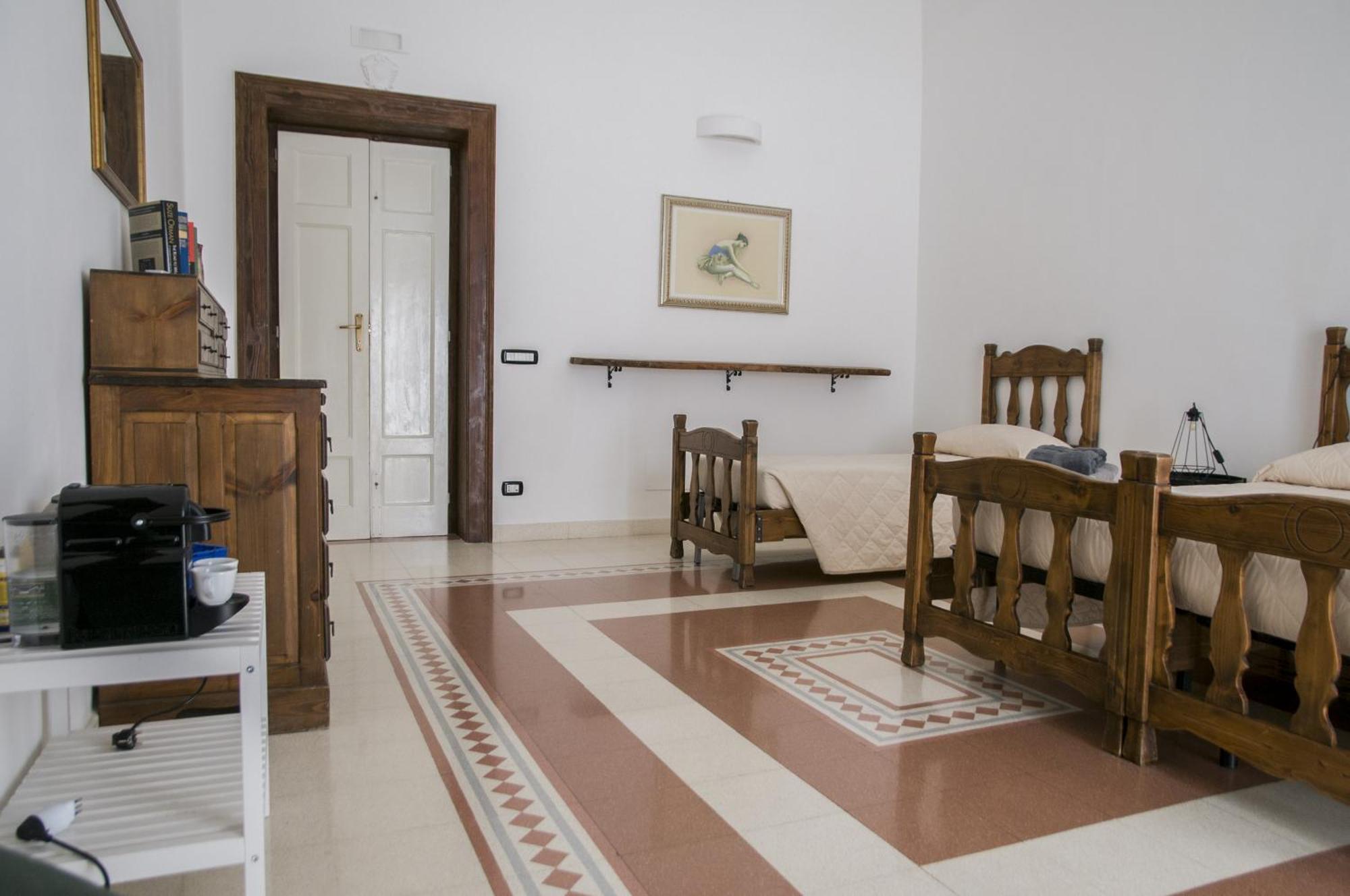Palazzo Italia Apartments Bari Exterior photo